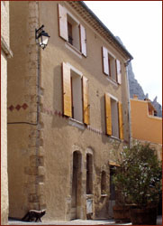  Appartement meubl� touristique, en locations saisonni�res touristiques � Moustiers-Sainte-Marie, Alpes de Haute-Provence, � proximit� des Gorges et Lacs du Verdon entre lavandes, faience, entre Provence et Verdon...