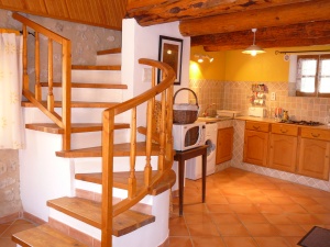 L'escalier menant &agrave; la mezzanine