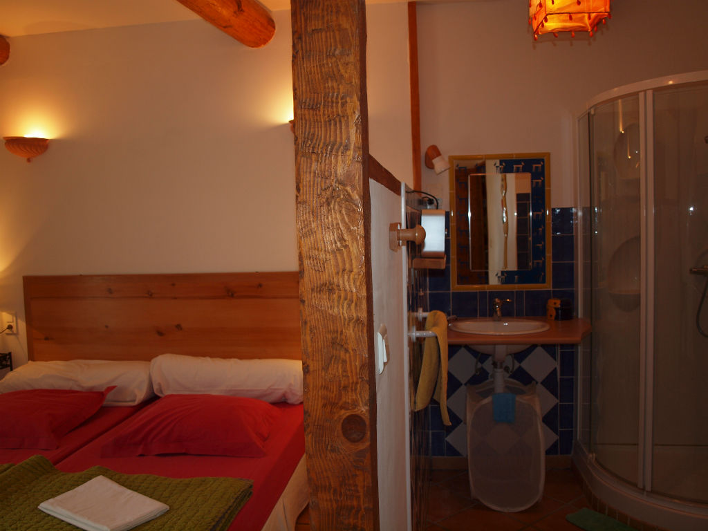 Salle eau de la chambre aux 2 lits