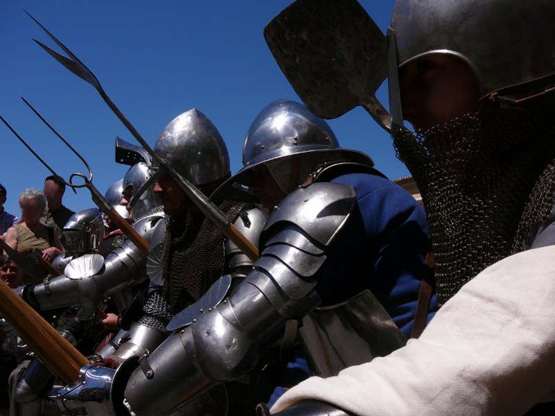 Attaque des chevaliers sur le pont de Moustiers Ste Marie