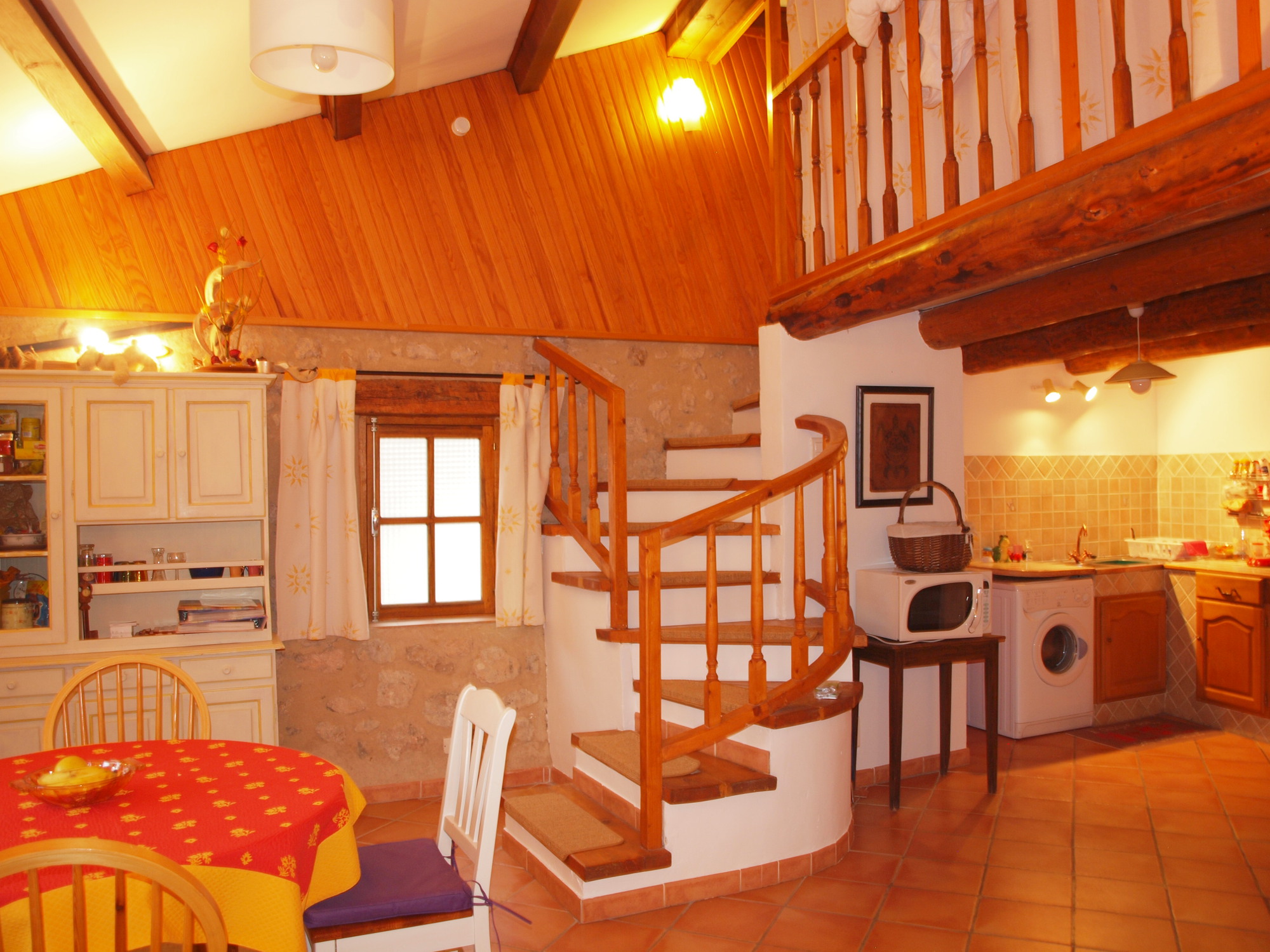 Montée à la mezzanine chambre